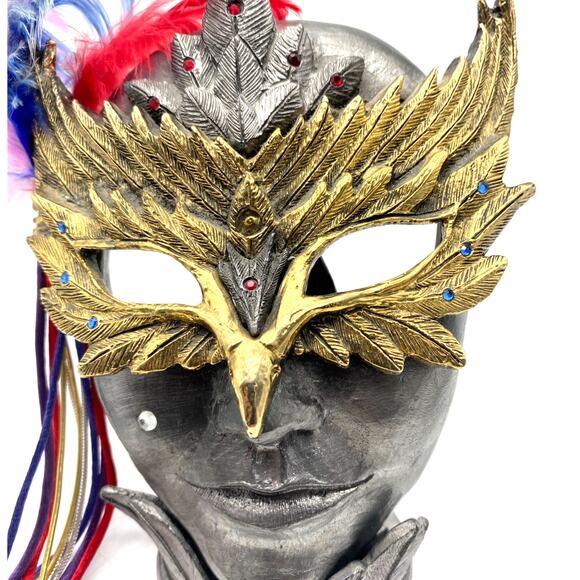 Michael Ricker Pewter Mardi Gras Mask Sculpture with stand Nadine"505/545 signed - Picture 4 of 10